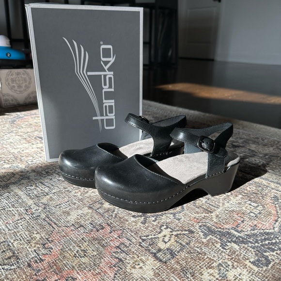 Dansko Shoes - Dansko Black Leather Mules size 36 US 5.5-6 NEW with original box